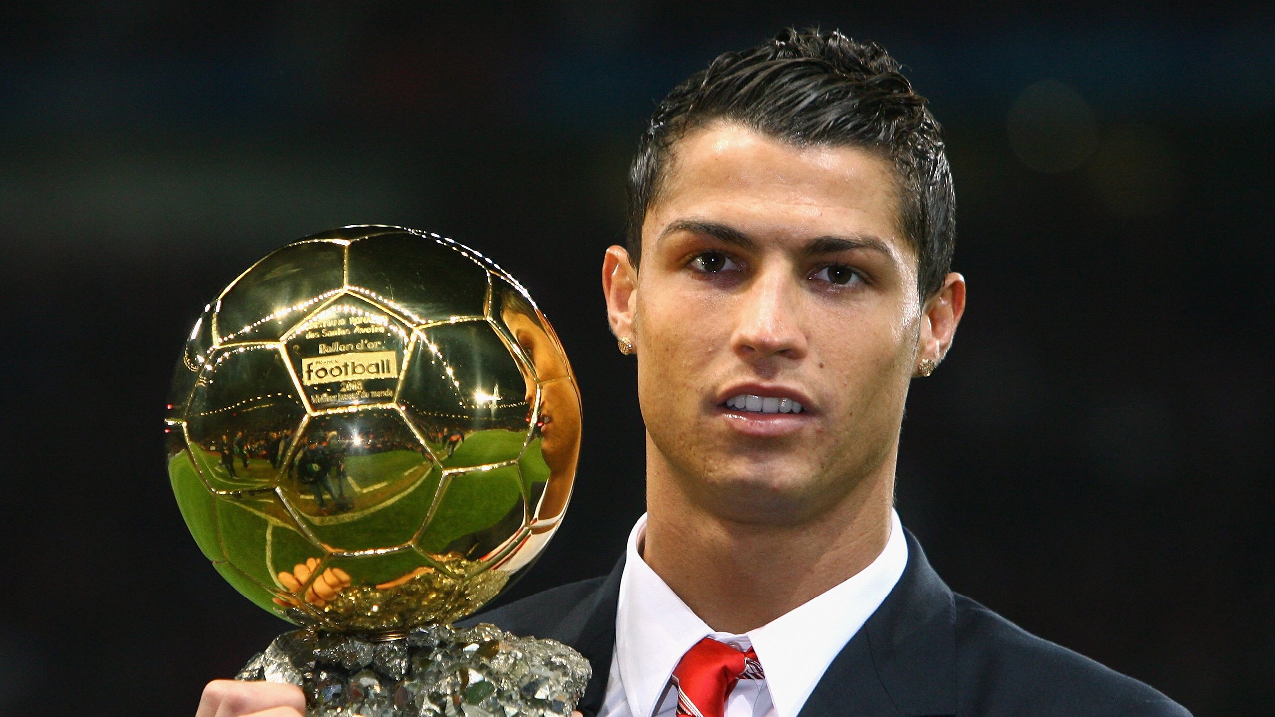 西甲冠军悬念：皇马、巴萨谁能最终笑到最后？，2021西甲皇马巴萨